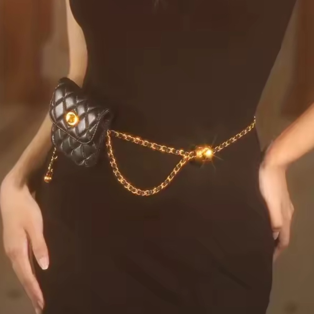Black Quilted Chain Belt Bag - Picture 8 of 12